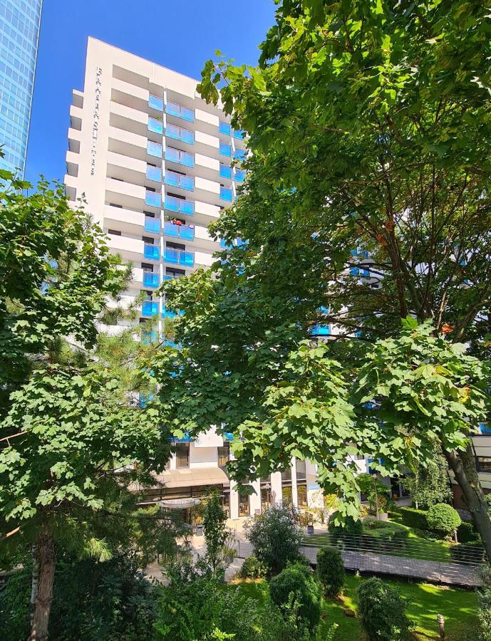 Fraser Suites Paris La Defense Курбевуа Экстерьер фото The building in 2019