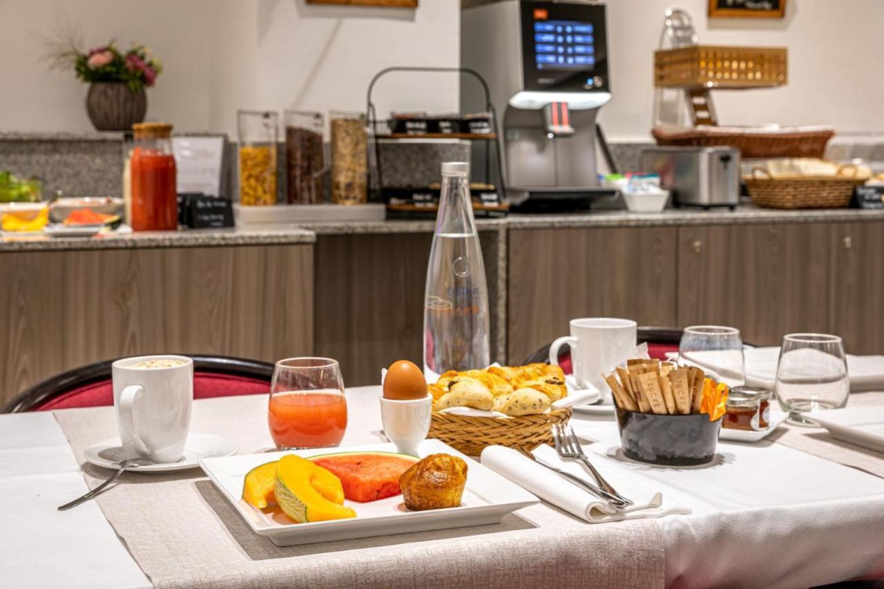 Fraser Suites Paris La Defense Курбевуа Экстерьер фото Breakfast at the hotel