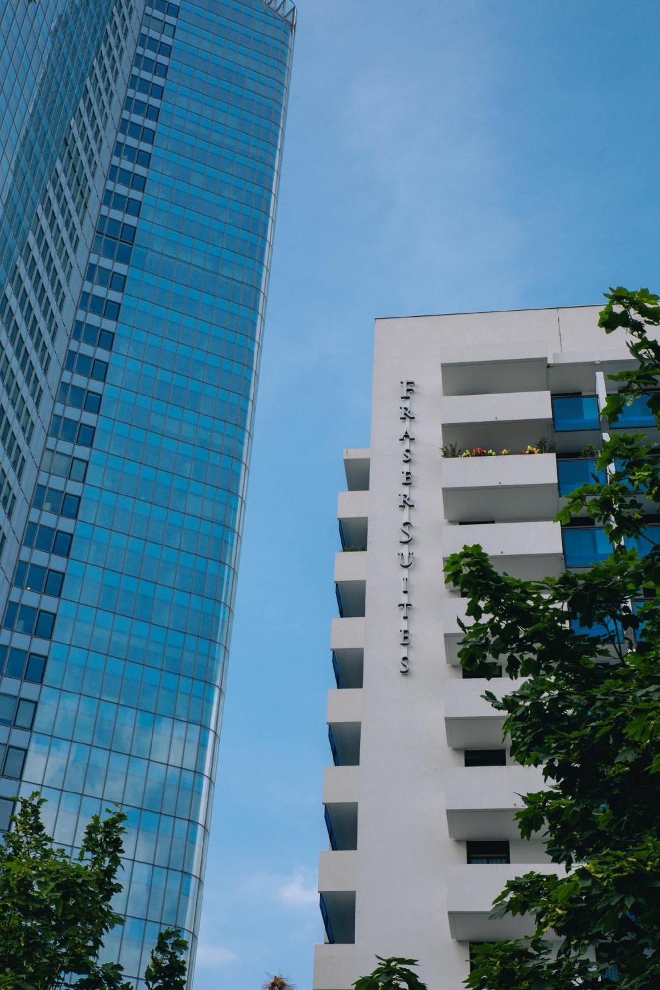 Fraser Suites Paris La Defense Курбевуа Экстерьер фото Residential buildings in the city centre
